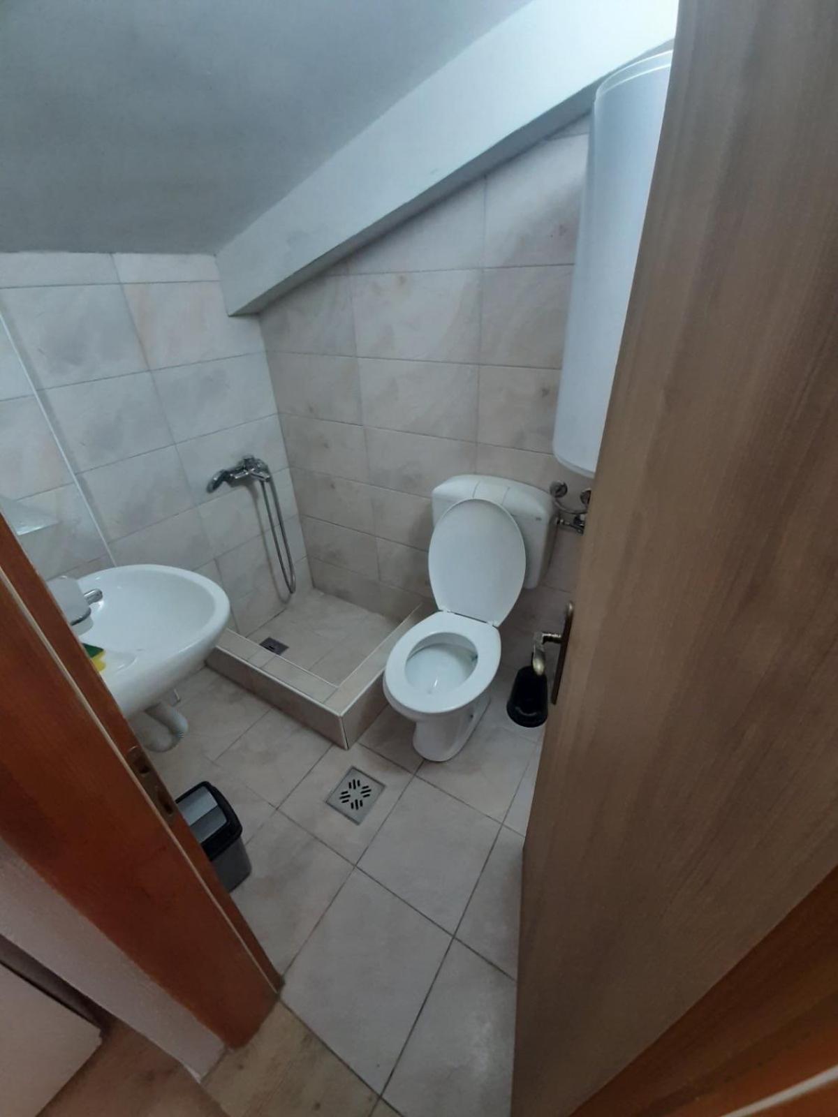 Apartment Dejan Lastva *