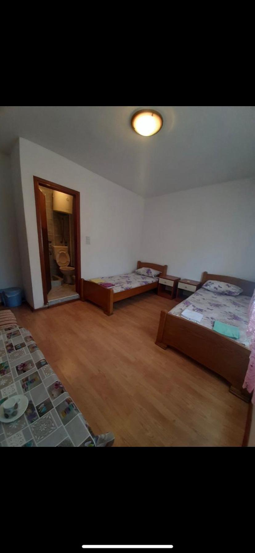 Apartment Dejan Lastva Budva