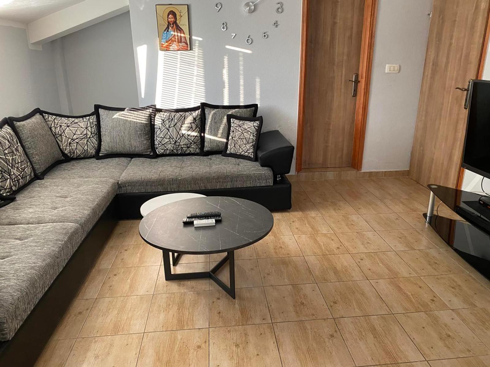 Dejan Lastva Apartment Budva